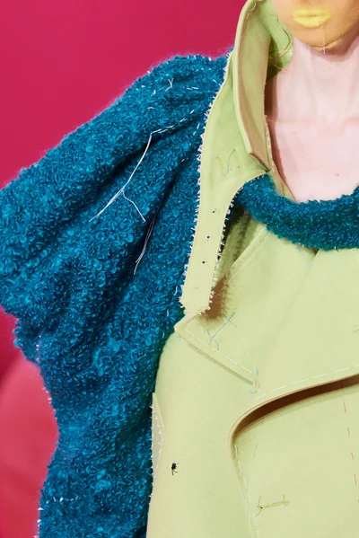 Look 27